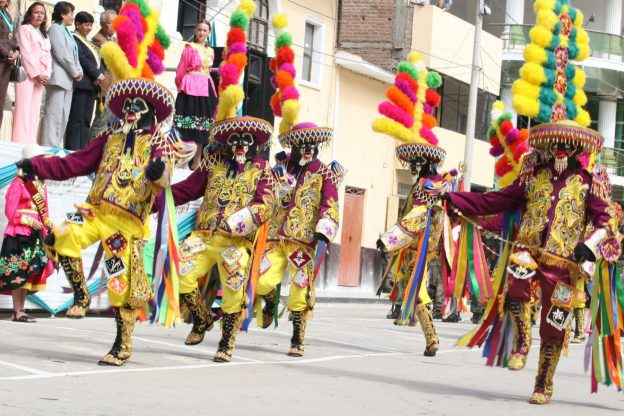 NAVIDAD HUÁNUCO YA VIVE LA FIESTA DE LA DANZA DE LOS NEGRITOS EN HONOR