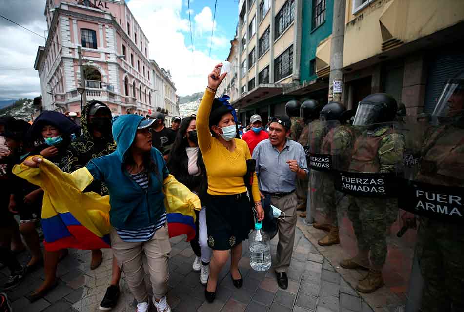 CACEROLAZO EN QUITO PARA PEDIR DIÁLOGO Y SOLUCIÓN A LAS PROTESTAS DE ECUADOR