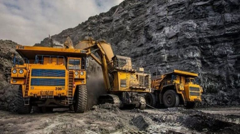 EL ESTADO DEBE IMPULSAR LA INDUSTRIALIZACIÓN DE LAS ACTIVIDADES MINERAS EN EL PAÍS