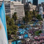 ARGENTINA REQUIERE CAMBIOS ECONÓMICOS, POLÍTICOS Y SOCIALES PARA SALIR DE LA CRISIS