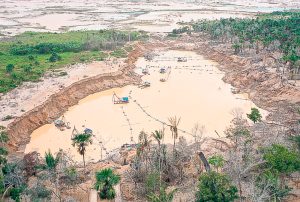 MAFIAS DE MINEROS ILEGALES OPERAN DESDE HACE CUATRO AÑOS CON IMPUNIDAD EN CORDILLERA DEL CÓNDOR EN FRONTERA CON ECUADOR