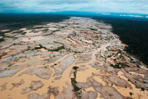 LA MINERÍA ILEGAL AFECTA LOS DERECHOS HUMANOSY LA SEGURIDAD DE LAS COMUNIDADES LOCALES