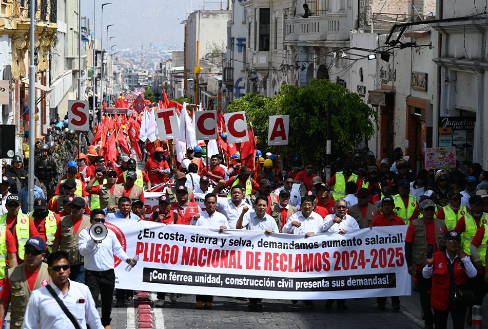 ESTE 22 Y 23 DE MAYO SE REÚNEN COMISIONES DE FTCCP Y CAPECO PARA TRATAR SOBRE LA NEGOCIACION COLECTIVA 2024 - 2025