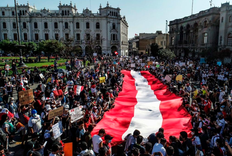 LA DEMOCRACIA EN AMÉRICA LATINA: AVANCES, DESAFÍOS Y EL ROL DE LA ...