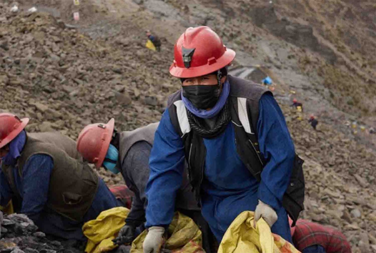 EJECUTIVO PREVÉ FORMALIZAR A 25 MIL MINEROS HACIA FINES DE 2025