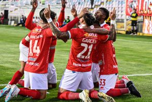 EL ‘PAPÁ’ ESTÁ DE VUELTA: CIENCIANO CLASIFICÓ A LOS OCTAVOS DE FINAL COMO LÍDER DE SU GRUPO EN LA COPA SUDAMERICANA