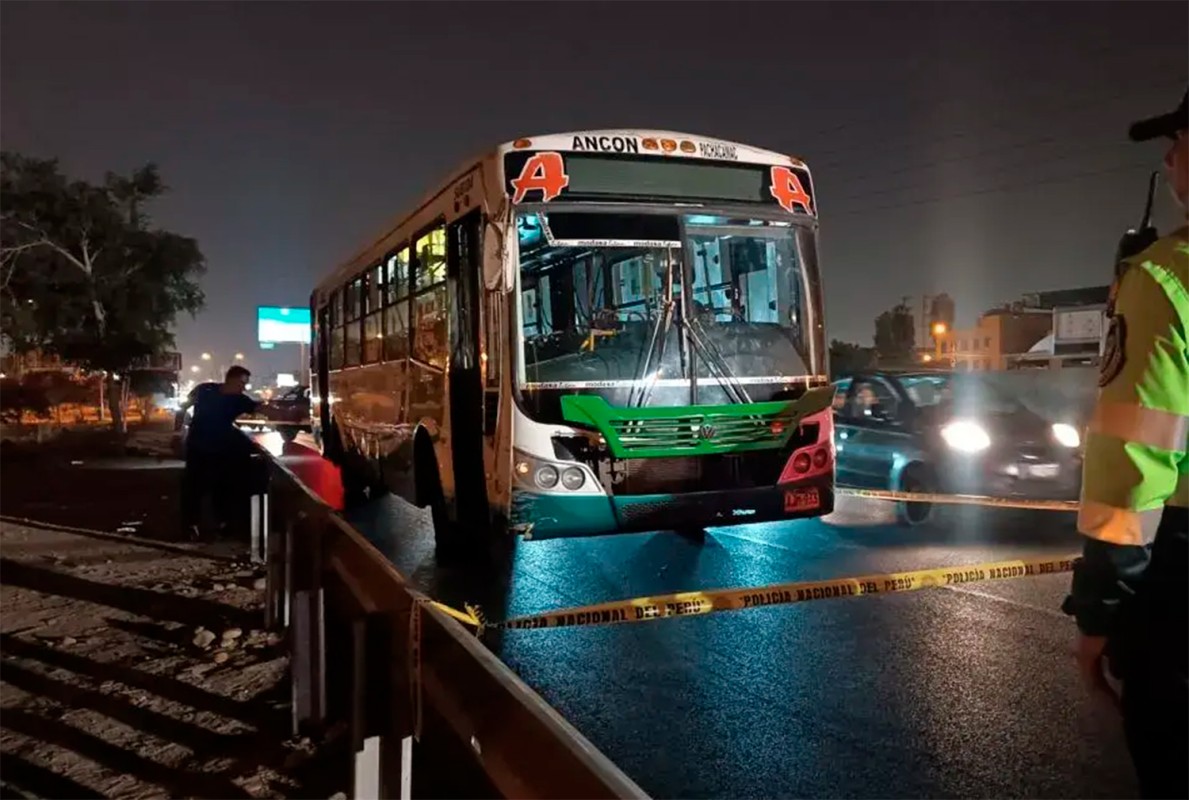 DESCONOCIDOS DISPARAN CONTRA BUS DE LA EMPRESA DE TRANSPORTE VIPUSA EN INDEPENDENCIA