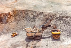 EXPERTO CUESTIONA ENFOQUE DEL GOBIERNO EN PATAZ CONTRA MINERÍA ILEGAL