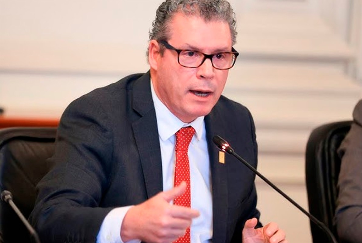 MP PRESENTA DENUNCIA CONSTITUCIONAL CONTRA MINISTRO MORGAN QUERO