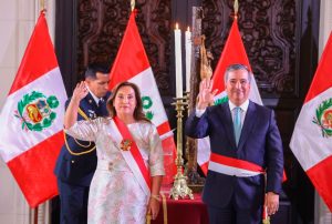RAÚL PÉREZ REYES JURA COMO NUEVO MINISTRO DE ECONOMÍA Y FINANZAS
