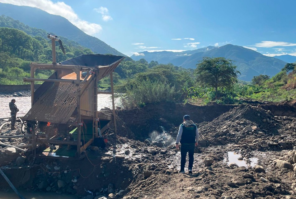 ALERTAN QUE PIURA PUEDE CONVERTIRSE EN OTRO PATÁZ POR PRESENCIA DE MINERÍA ILEGAL