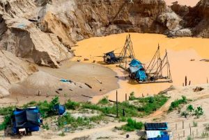 CONGRESO Y GOBIERNO AFIANZA IMPUNIDAD EN ACTIVIDADES ILEGALES COMO LA MINERÍA