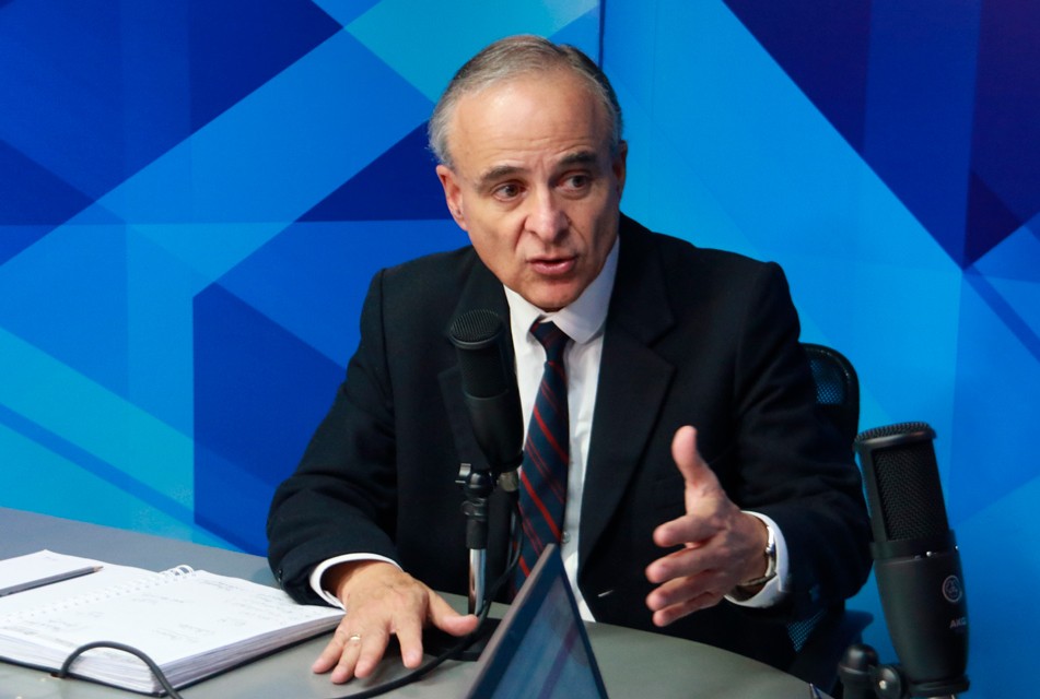 MINISTRO JORGE MONTERO AFIRMA QUE EL GOBIERNO NO HA CEDIDO A PRESIONES AL EXTENDER EL REINFO