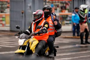 MOTOCICLISTAS SOLICITAN DEROGACIÓN DEFINITIVA DE LA NORMA QUE OBLIGA EL USO OBLIGATORIO DE CHALECOS