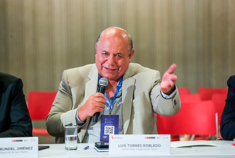 GOBERNADOR DE TACNA SOLICITA URGENTE INTERVENCIÓN DE LA PRESIDENTA BOLUARTE POR IRREGULARIDADES EN LICITACIÓN DE DOBLE VÍA TACNA – BOCA DEL RÍO