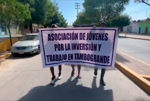 JÓVENES DE TAMBOGRANDE SE MOVILIZARON EXIGIERON INVERSIONES Y TRABAJO