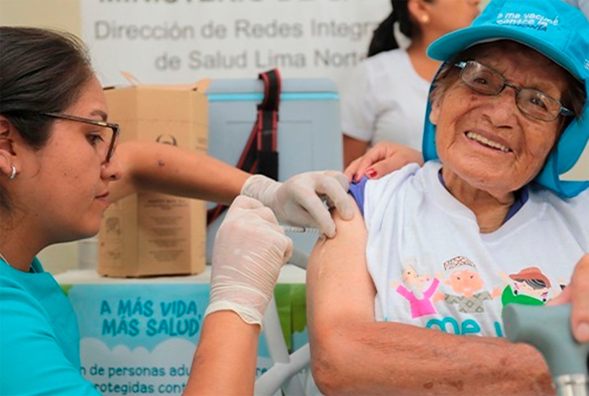 INSTAN A VACUNAR A ADULTOS MAYORES Y NIÑOS ANTE EL AUMENTO DE LOS CASOS DE NEUMONIA EN PIURA