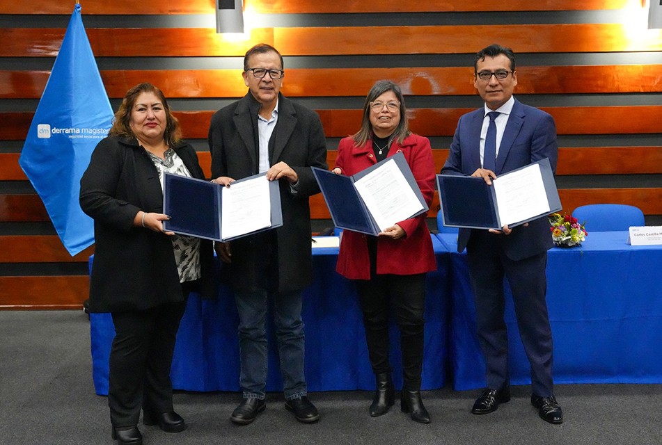 DOCENTES DEL CAFAE-SE  VOLVERÁN A ACCEDER A CRÉDITOS GRACIAS A CONVENIO CON DERRAMA MAGISTERIAL