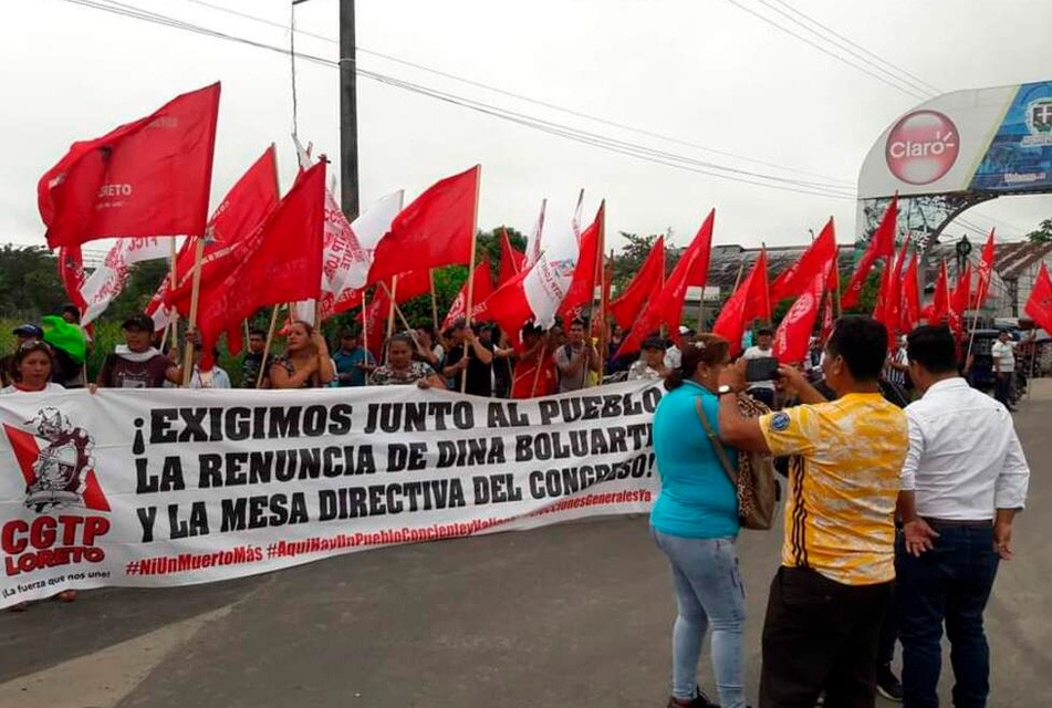 PROTESTAS EN IQUITOS FUE PARA DENUNCIAR AL GOBERNADOR REGIONAL, LA DEFICIENTE ELECTRIFICACIÓN Y LA CONTAMINACIÓN DEL AGUA POR LA MINERÍA ILEGAL