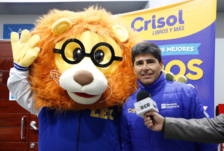 LIBRERÍAS CRISOL DE DERRAMA MAGISTERIAL Y EL SUTEP IMPULSAN LA LECTURA CON PROGRAMA "LEO A BORDO", BENEFICIANDO A MÁS DE 16.000 NIÑOS
