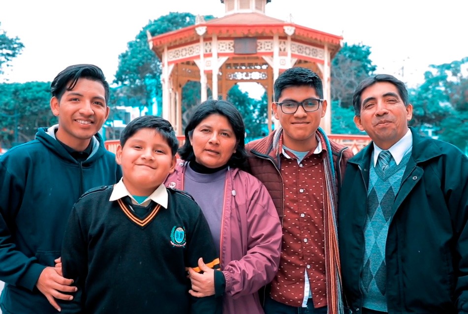 PRONABEC ANUNCIA 800 BECAS EXCELENCIA ACADÉMICA PARA HIJOS DE DOCENTES 