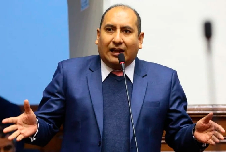 EXCONGRESISTA RICHARD ARCE DENUNCIA EL "FRACASO" DEL REINFO