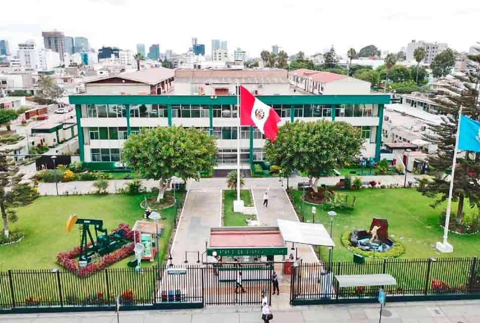GOBIERNO DESIGNA VICEMINISTRO DE MINAS A RONALD IBARRA GONZALES