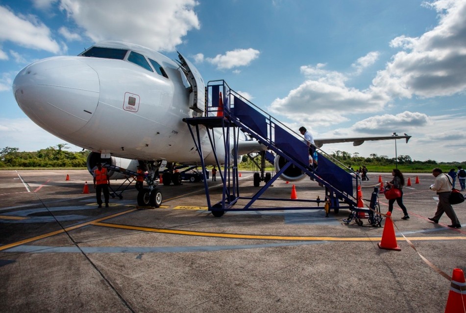 AREQUIPA: INDECOPI DISPONE SANCIONAR A CONOCIDA AEROLÍNEA POR NO BRINDAR TRATO PREFERENTE A PASAJERA CON PARAPLEJIA