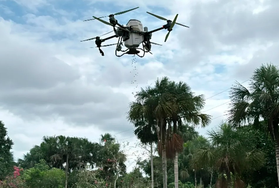 IIAP ADQUIERE DRONES PARA RESTAURACIÓN AMBIENTAL EN LA AMAZONÍA