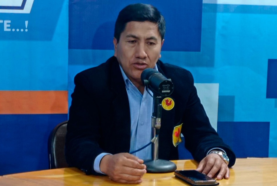 ANALISTA DE U DEL ALTIPLANO, EDGAR MANCHA, ADVIRTIÓ QUE PROPUESTA DE VICENTE ALANOCA ES “COPIA Y PEGA” DE EVO Y EL MAS BOLIVIANO