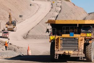 NUEVE DE LOS 29 MAYORES PROYECTOS DE COBRE PARALIZADOS EN EL MUNDO ESTÁN EN PERÚ, ADVIERTE EL IPE
