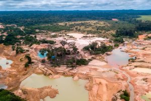CONFIEP: "PERÚ ES MÁS PERMISIVO CON LA MINERÍA ILEGAL QUE CON LA FORMAL"