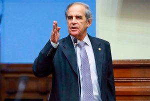 EL PRECANDIDATO DE UNIÓN NACIONAL PRECISÓ QUE SE REQUIERE DE UNA ESTRATEGIA INTEGRAL PARA SOLUCIONAR LAS PROBLEMÁTICAS DEL PERÚ