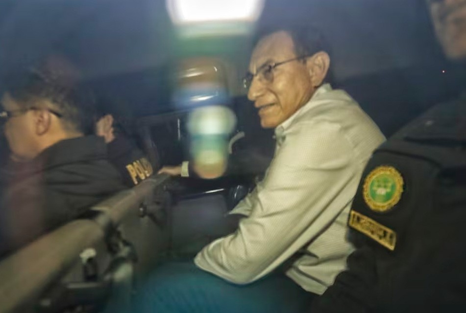 VIZCARRA ES PROCESADO POR PRESUNTOS DELITOS PREVIOS A SER PRESIDENTE