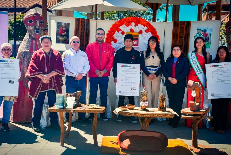 INDECOPI OTORGÓ LA MARCA DE CERTIFICACIÓN “UTKU RUTA TURÍSTICA ARTESANAL” QUE IMPULSARÁ EL TURISMO Y LA ARTESANÍA EN AMAZONAS