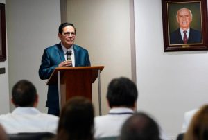 PRESIDENTE EJECUTIVO: ESSALUD NO SERÁ BOTÍN DE PARTIDOS NI DE GRUPOS DE PODER, ES DE LOS ASEGURADOS
