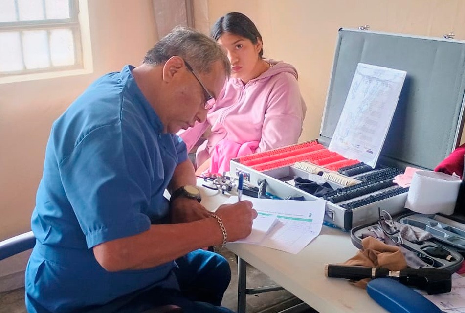 TAMBOGRANDE: EL PROYECTO HÍDRICO EL ALGARROBO LLEVA ATENCIÓN MÉDICA GRATUITA A CIENTOS DE FAMILIAS