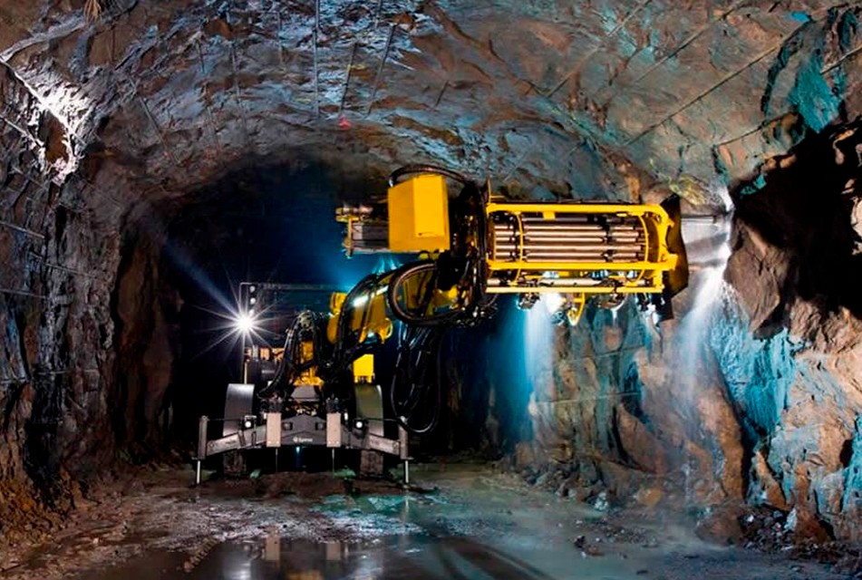 RÓMULO MUCHO: PROYECTO EL ALGARROBO ES UN EJEMPLO DE CÓMO LA MINERÍA PUEDE PRIORIZAR EL AGUA Y COEXISTIR CON LA AGRICULTURA