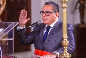 DESIGNACIÓN DE JUAN JOSÉ SANTIVÁÑEZ COMO MINISTRO ES PARA CONFRONTAR AL PODER JUDICIAL Y ADMINISTRACIÓN DE JUSTICIA
