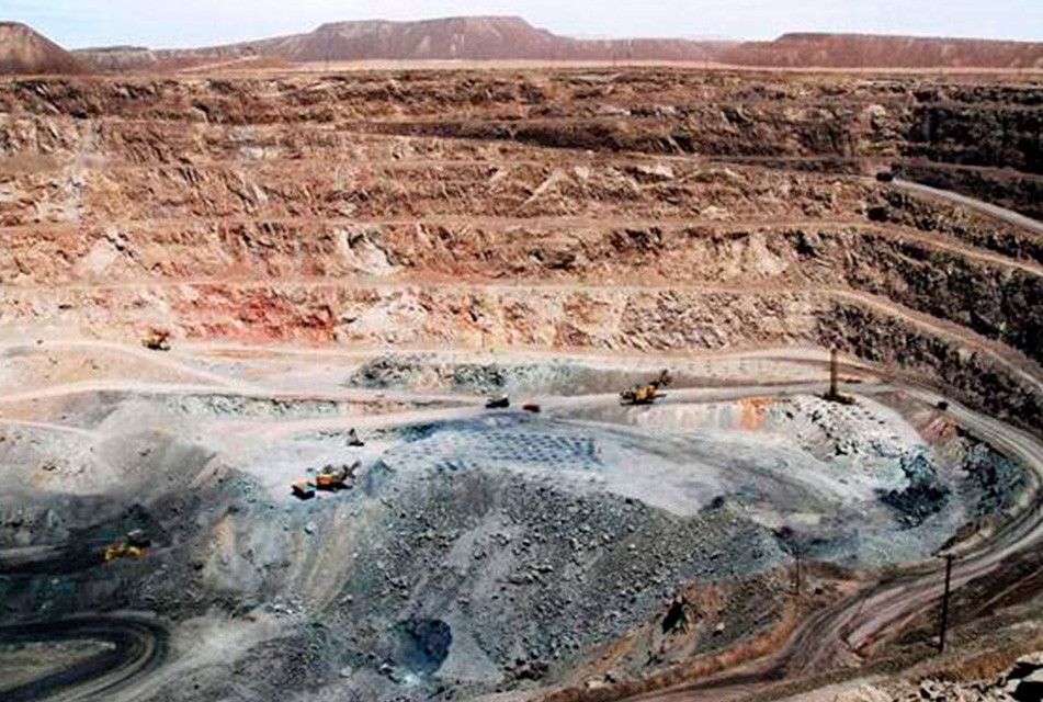 EXPORTACIONES DE HIERRO EN RIESGO: PERÚ DEPENDE EN 95% DE CHINA Y URGE UNA INDUSTRIA SIDERÚRGICA PROPIA