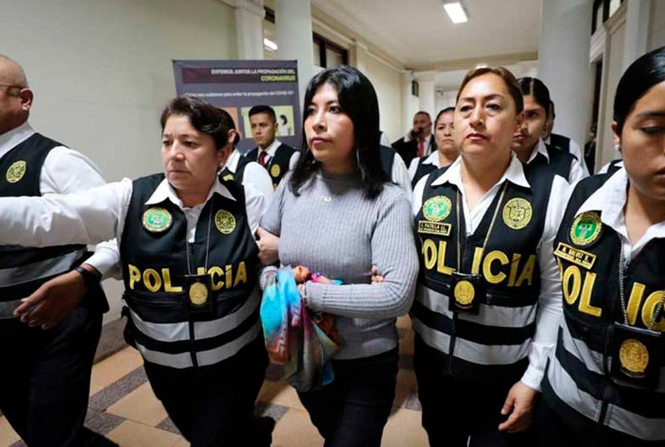 EX FISCAL ADVIERTE QUE DECISIÓN DEL TRIBUNAL CONSTITUCIONAL NO DESCARTA UNA NUEVA PRISIÓN PREVENTIVA PARA BETSSY CHÁVEZ
