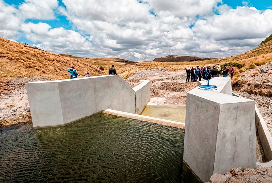 CON APOYO DE NEWMONT YANACOCHA, AGRICULTORES DE CAJAMARCA INVIERTEN EN LA MEJORA DE CANALES DE RIEGO
