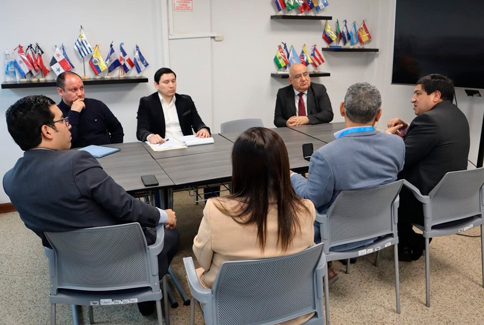 COLEGIO DE INGENIEROS DEL PERÚ SE REÚNE CON REPRESENTANTES DE SUNEDU