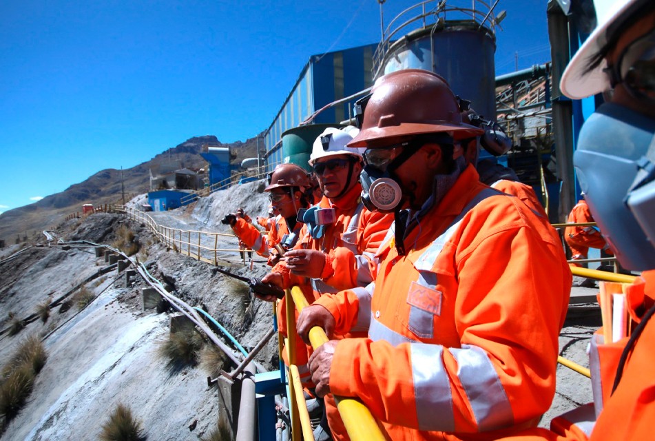 COMPAÑÍAS MINERAS BRINDAN EMPLEOS DE CALIDAD A JÓVENES DE SUS REGIONES
