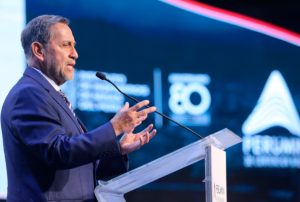 "MINERÍA FUERA DEL PLANETA": EL DESAFÍO QUE PLANTEA EL FORO MINERÍA DEL FUTURO DE PERUMIN 37