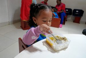 COCINANDO CON CUNA MÁS: NIÑOS EN CHINCHA DISFRUTAN NUTRITIVO LOCRO DE ZAPALLO CON QUINUA PARA PREVENIR LA ANEMIA INFANTIL