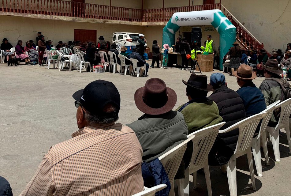 ¡LA COMUNIDAD DE OYÓN CELEBRÓ EN GRANDE A SUS ADULTOS MAYORES!