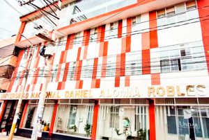 CON ACOMPAÑAMIENTO DEL MINEDU, LA UNIVERSIDAD DANIEL ALOMÍA ROBLES OBTIENE LICENCIAMIENTO INSTITUCIONAL