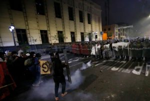 IZQUIERDA RADICAL Y CAVIARES UTILIZAN MARCHAS COMO CABALLO DE TROYA PARA TRAERSE ABAJO A GOBIERNO DE JOSÉ JERÍ