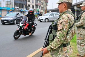 SE REQUEIRE DE UN GOBIERNO DE EMERGENCIA Y UNIDAD NACIONAL PARA ACABAR CON LA CONTINUIDAD QUE DEJÓ EL GOBIERNO DE DINA BOLUARTE